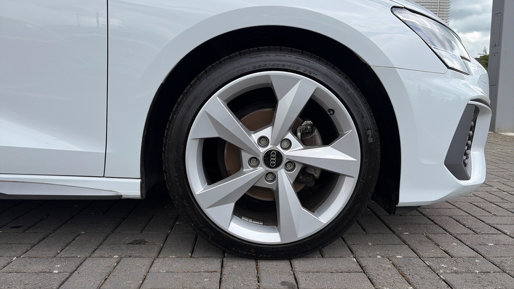 Audi A3 A3 35 Tfsi S Line OW72NLE White #5