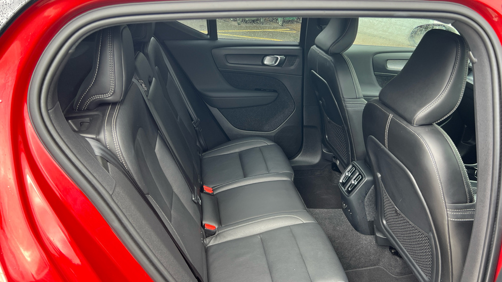 Volvo XC40 Xc40 P8 Recharge 300Kw 78Kwh First Edition Awd KT70FOJ Red #6