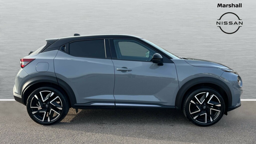 Nissan Juke Nissan Juke Hatchback 1.0 Dig-t Tekna FV75ZWH Black #3