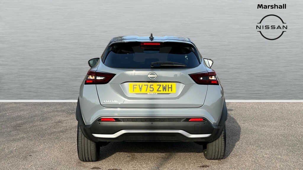 Nissan Juke Nissan Juke Hatchback 1.0 Dig-t Tekna FV75ZWH Black #6