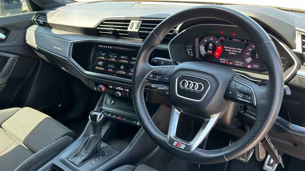 Audi Q3 Q3 35 Tdi S Line S Tronic Comfortsound Pack RK22LVH Blue #6