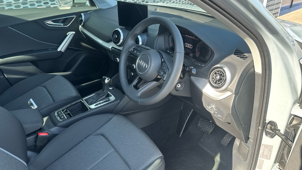 Audi Q2 Audi Q2 Sport 35 Tfsi 150 Ps S Tronic GF26ZZR Grey #6