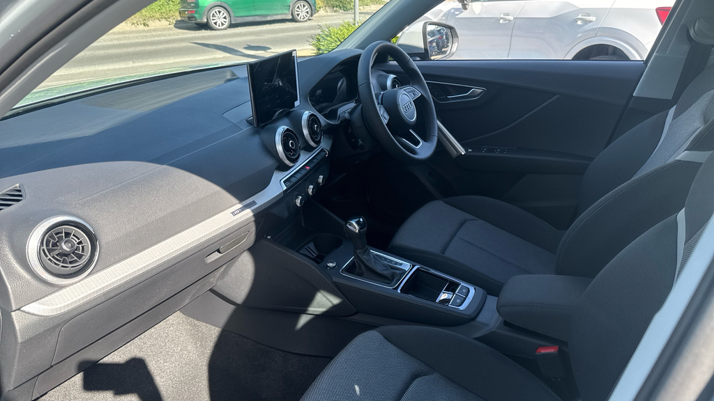 Audi Q2 Audi Q2 Sport 35 Tfsi 150 Ps S Tronic GF26ZZR Grey #2