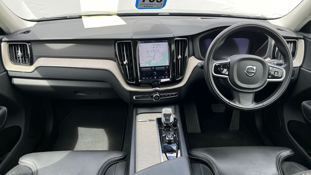 Volvo XC60 Xc60 2.0 B5p Inscription Pro Awd Geartronic DA71GZR Black #5