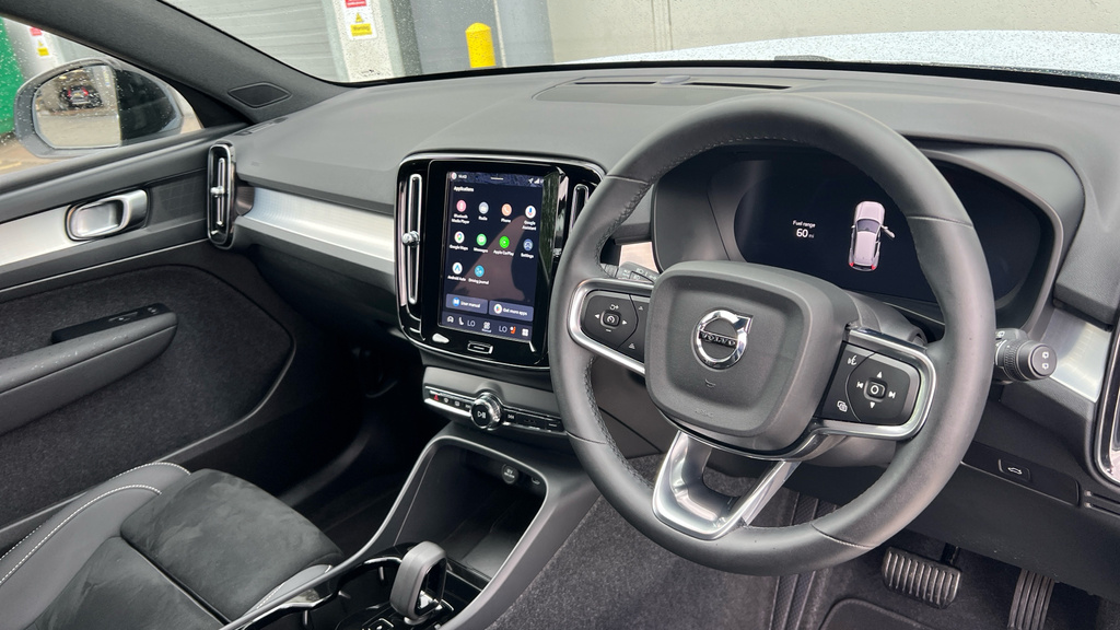 Volvo XC40 Xc40 2.0 B4p Plus Dark RV75PXT Blue #4