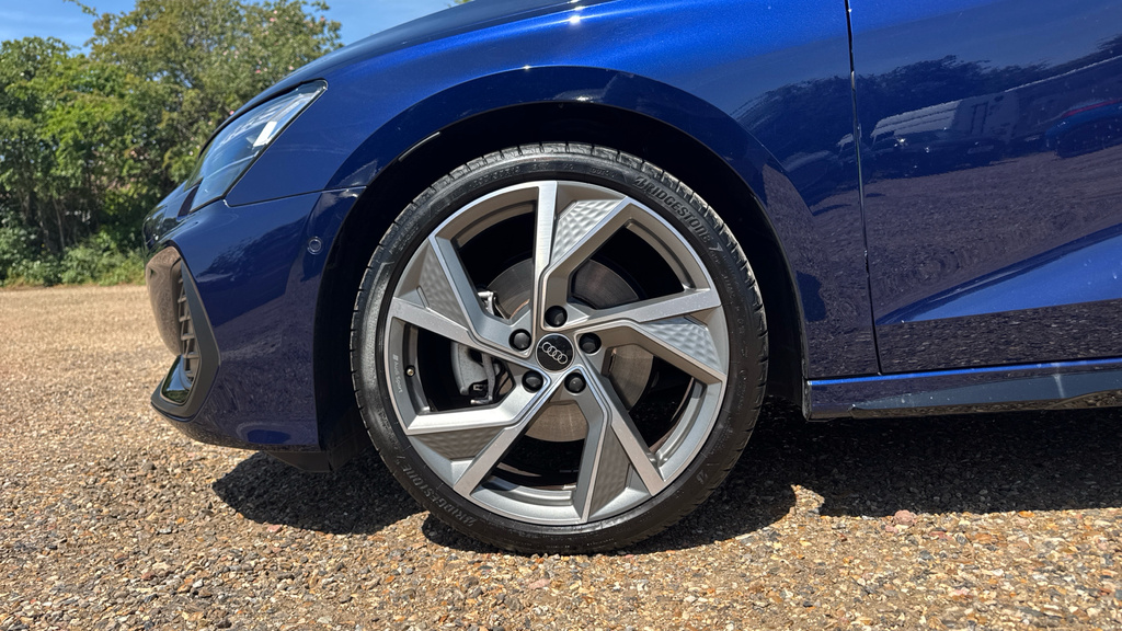 Audi A3 A3 35 Tfsi Black Edition S Tronic Tech Pack KT25XDB Blue #5
