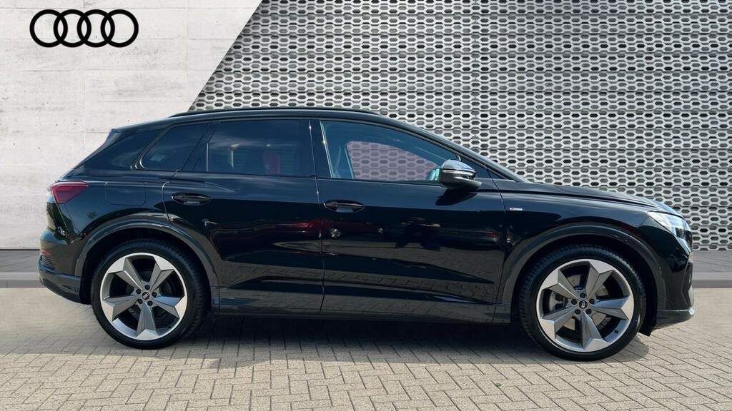 Audi Q4 E Tron Q4 210Kw 45 82Kwh Black Edition KN75WZC Black #4