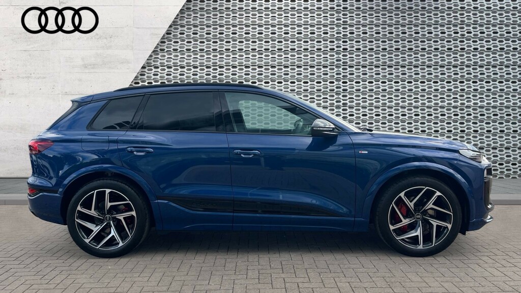 Audi Q6 E-Tron Audi Q6 E-tron Estate Special 225Kw Performance 10 LV26SXC Blue #4