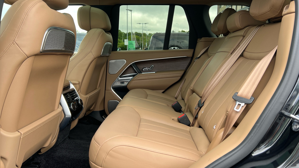 Land Rover Range Rover Range Rover 4.4 P530 V8 KW74YKN Black #4