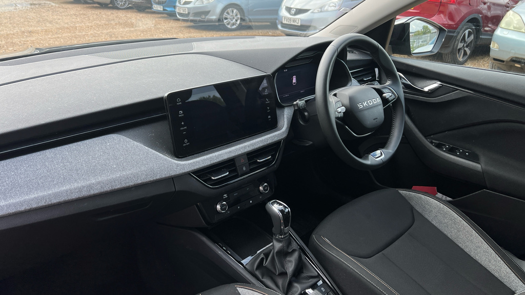 Skoda Scala Scala 1.0 Tsi 116 Se Edition Dsg GL25UER Black #2