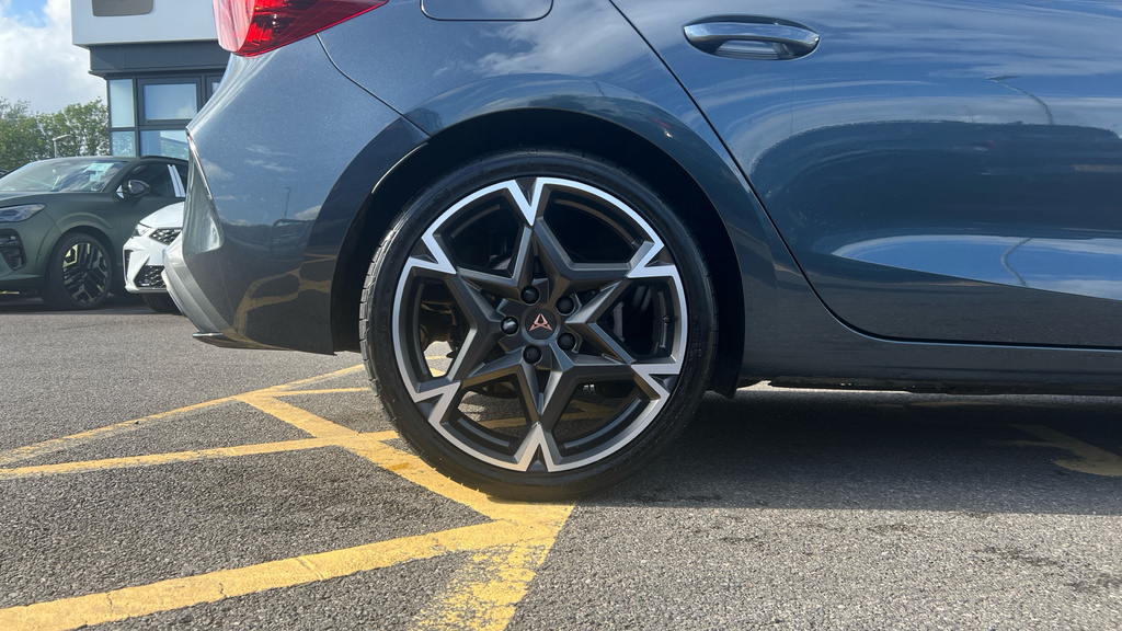 Cupra Leon Leon 1.5 Etsi 150 V2 Dsg DK75XKX Grey #5