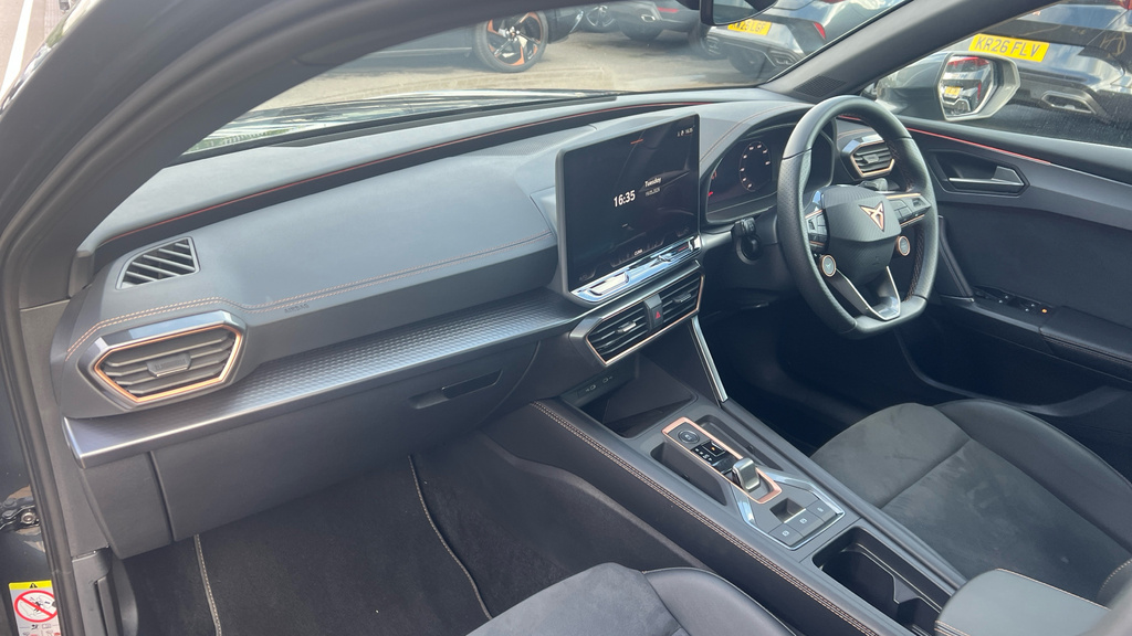Cupra Leon Leon 1.5 Etsi 150 V2 Dsg DK75XKX Grey #2