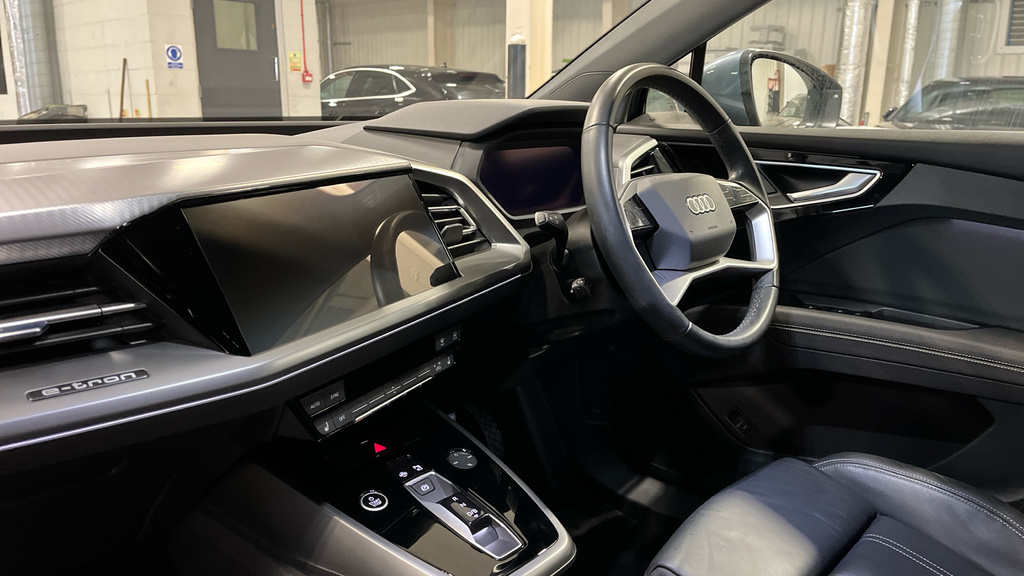 Audi Q4 E Tron Q4 210Kw 45 82Kwh Sport Leather Blue #2