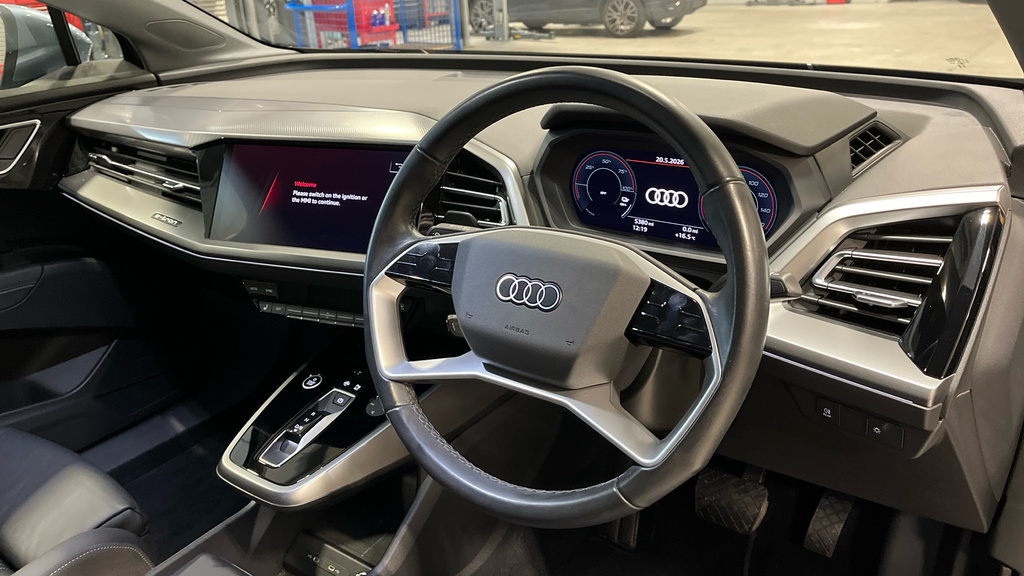 Audi Q4 E Tron Q4 210Kw 45 82Kwh Sport Leather Blue #6