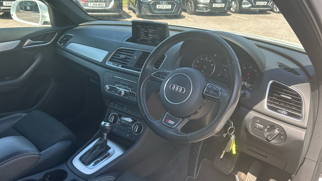 Audi Q3 Q3 1.4T Fsi S Line S Tronic WH16MFN White #6