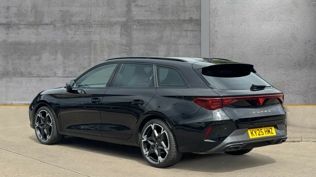 Cupra Leon Leon 1.5 Etsi 150 V2 Dsg KY25HMZ Black #3
