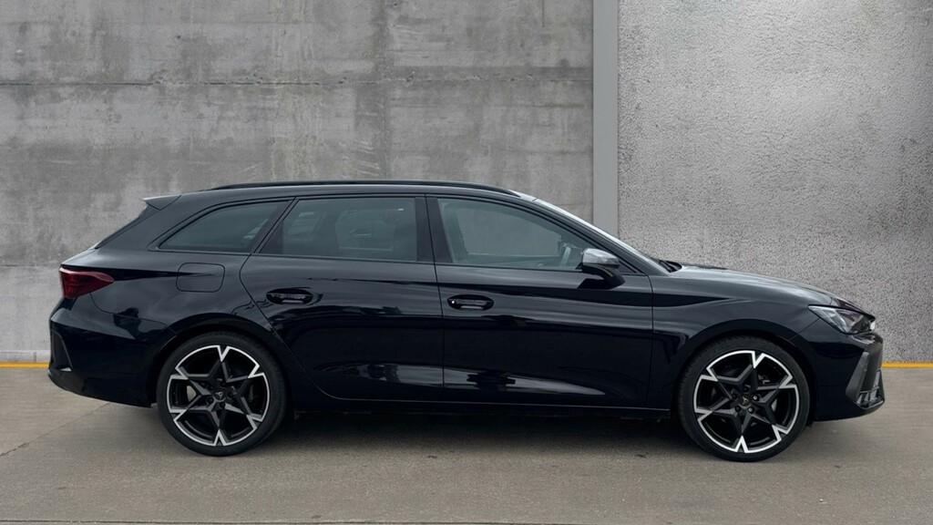 Cupra Leon Leon 1.5 Etsi 150 V2 Dsg KY25HMZ Black #4