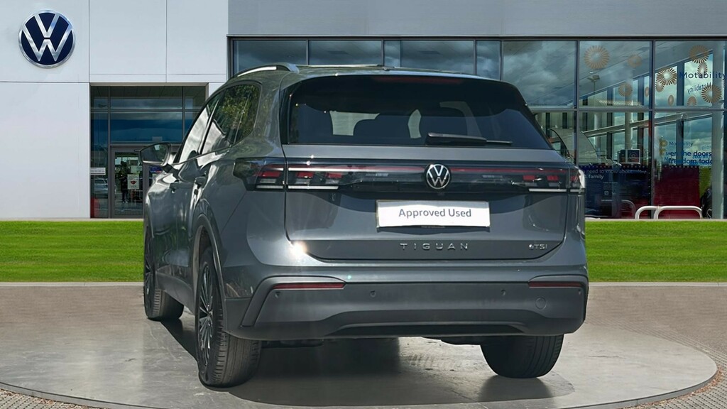 Volkswagen Tiguan Tiguan 1.5 Etsi 150 Match Dsg OV74GAO Grey #3