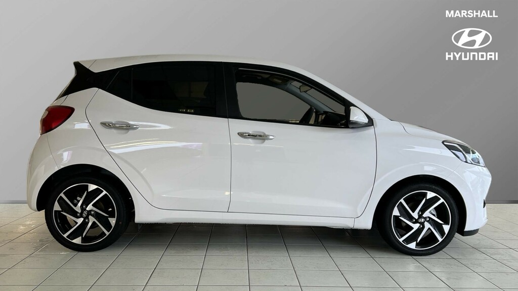 Hyundai I10 I10 Hat 1.2 Mpi 79Ps Premium Nav Au GL75VFV White #2