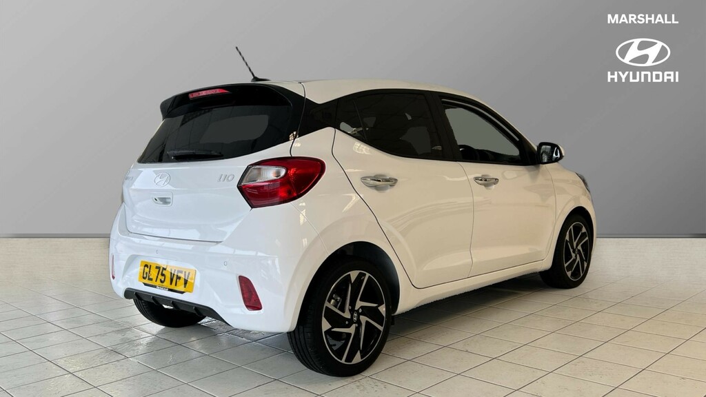 Hyundai I10 I10 Hat 1.2 Mpi 79Ps Premium Nav Au GL75VFV White #3