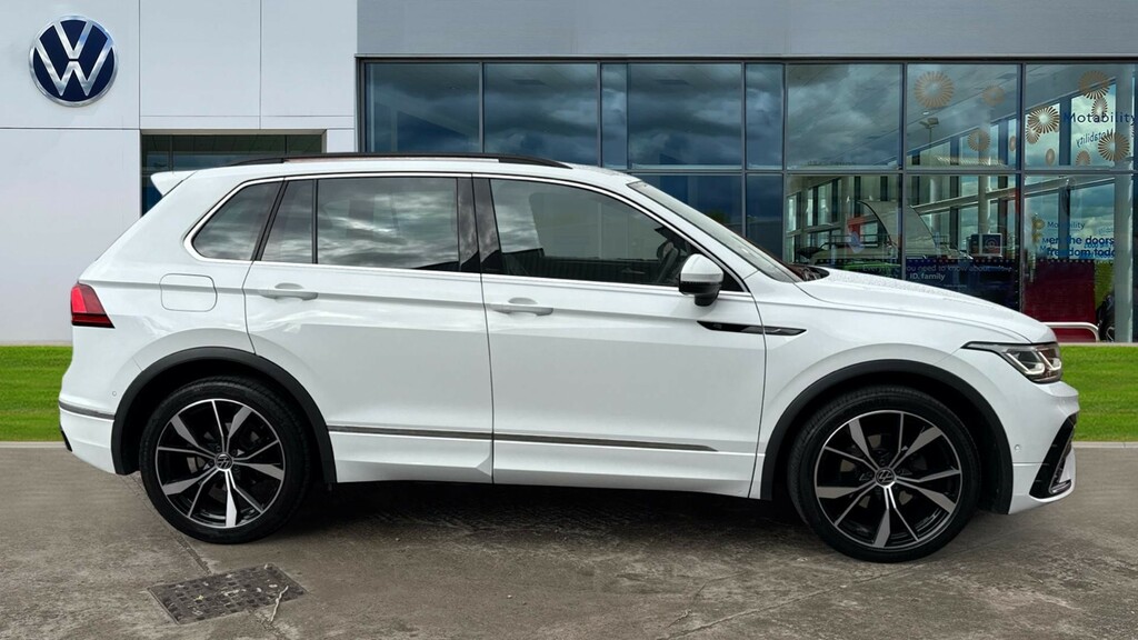 Volkswagen Tiguan Tiguan 1.5 Tsi 150 R-line Dsg DF21ATZ White #4