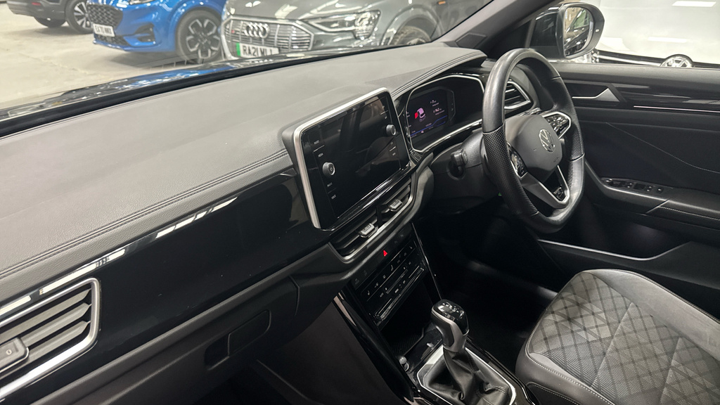 Volkswagen T-Roc T-roc 1.5 Tsi R-line Dsg MJ23LSV Black #2