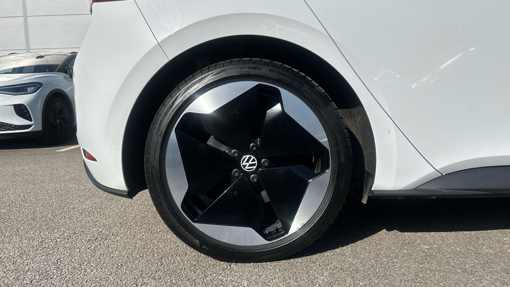 Volkswagen ID.3 Id.3 150Kw Essential Pro 58Kwh GL25YSZ Black #5
