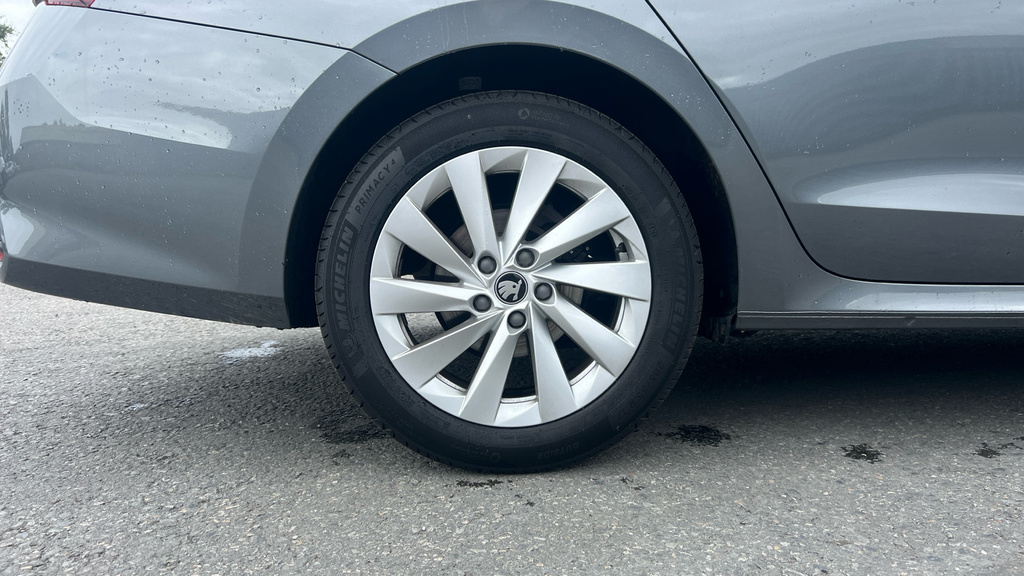 Skoda Octavia Octavia 2.0 Tdi 150 Se L Dsg Grey #5