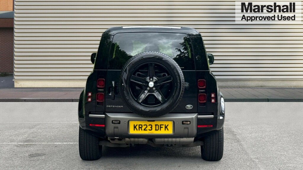 Land Rover Defender 110 Defender 3.0 D300 X-dynamic S 110 7 Seat KR23DFK Black #4