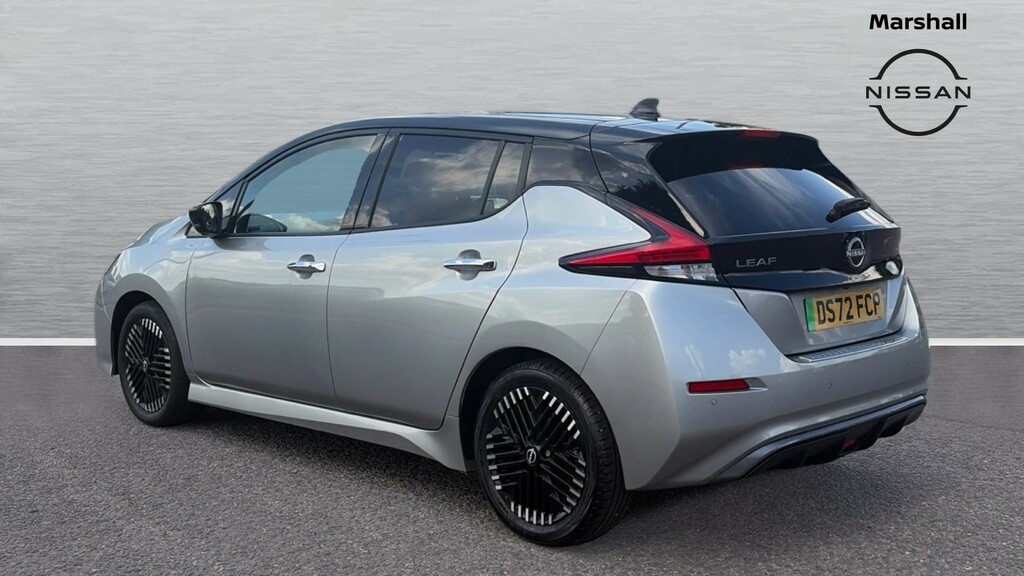 Nissan Leaf Leaf Hat Tekna 110Kw 39Kwh DS72FCP Silver #2