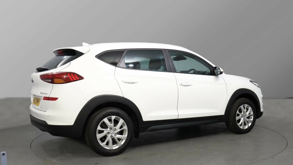 Hyundai Tucson Tucson 1.6 Gdi Se Nav 2Wd YG19OPR White #4