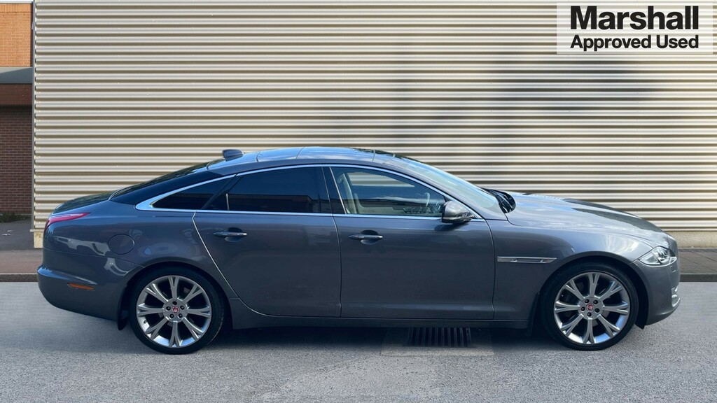 Jaguar XJ Xj 3.0D V6 Portfolio Grey #2