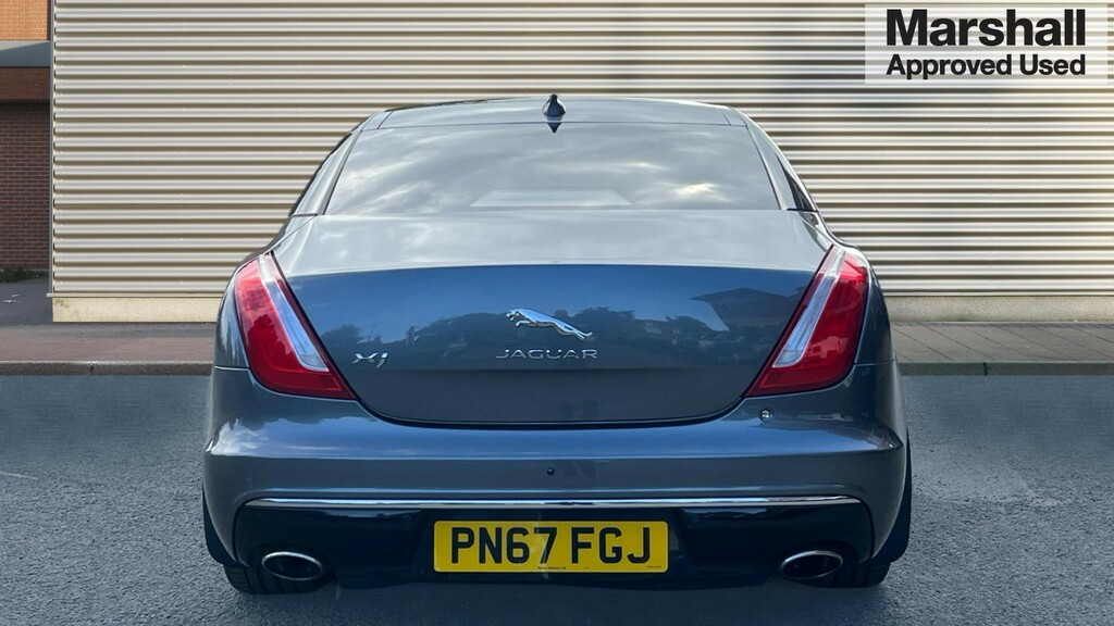 Jaguar XJ Xj 3.0D V6 Portfolio Grey #4