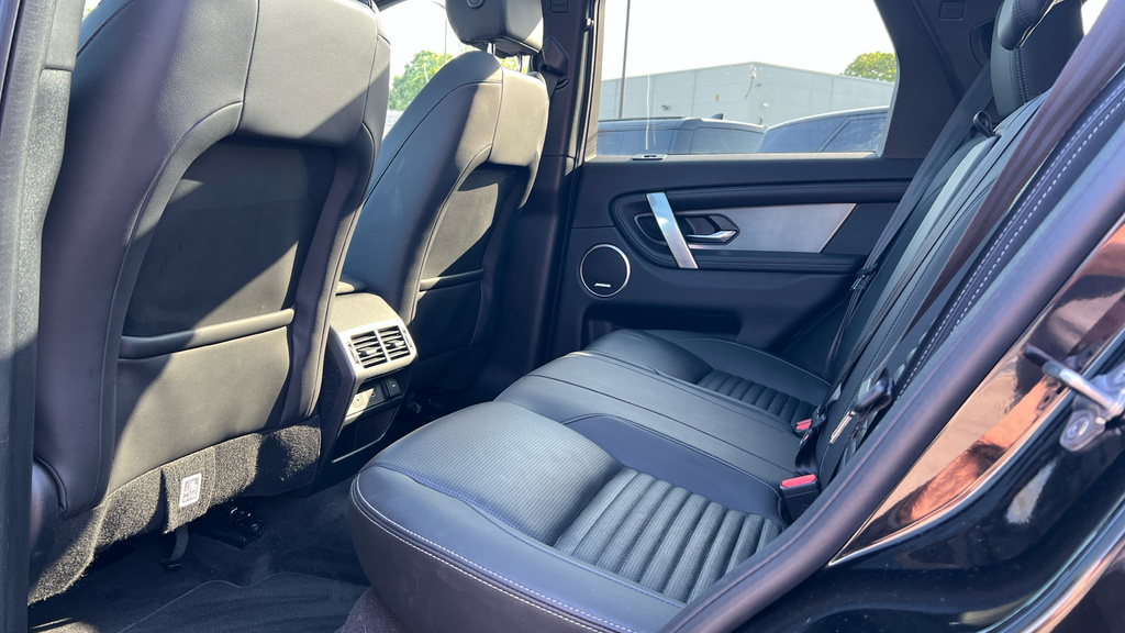 Land Rover Discovery Sport Discovery Sport 1.5 P300e Dynamic Se 5 S AK24YSS Black #4
