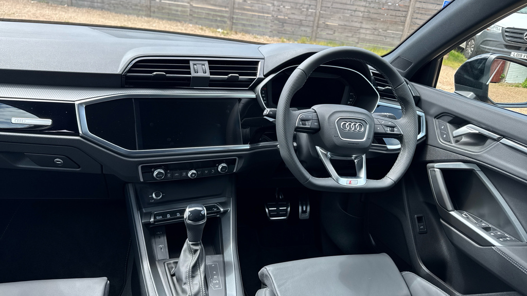 Audi Q3 Q3 35 Tfsi Black Edition S Tronic 20 Alloy LS75RHO Blue #6