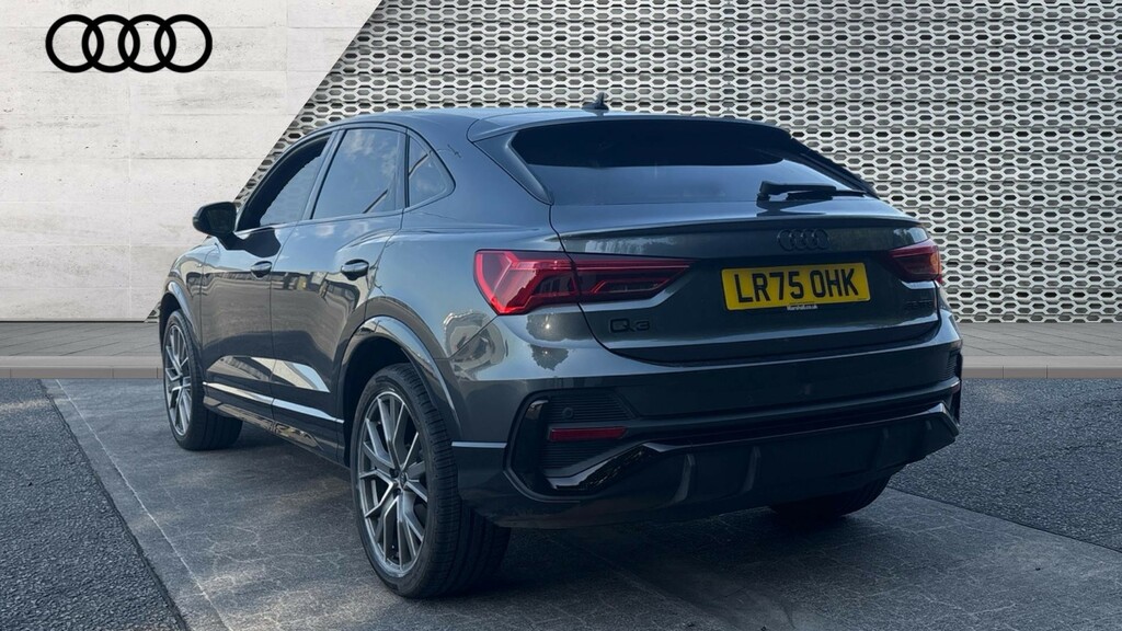 Audi Q3 Q3 35 Tfsi Black Edition S Tronic 20 Alloy LR75OHK Gold #3