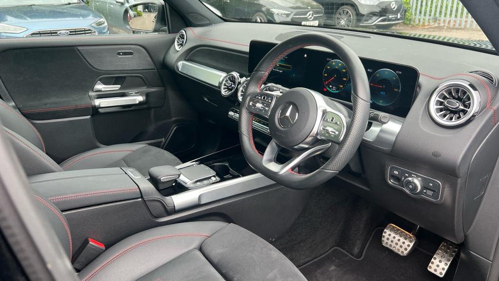 Mercedes-Benz EQB Eqb 300 4Matic 168Kw Amg Line 66.5Kwh Black #3