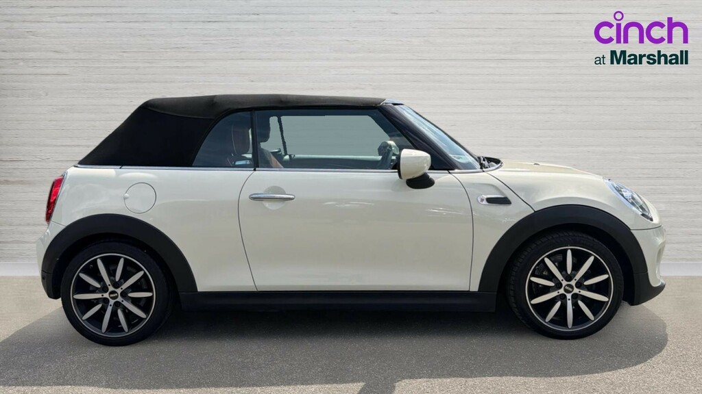 Mini Convertible Convertible 1.5 Cooper Exclusive II Comf White #2