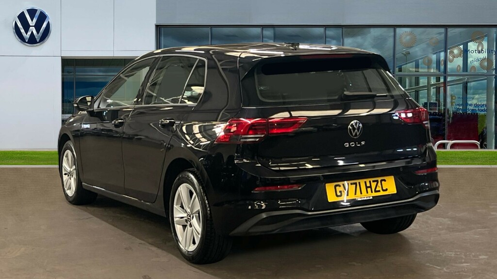 Volkswagen Golf Golf 1.5 Tsi Life GV71HZC Black #3