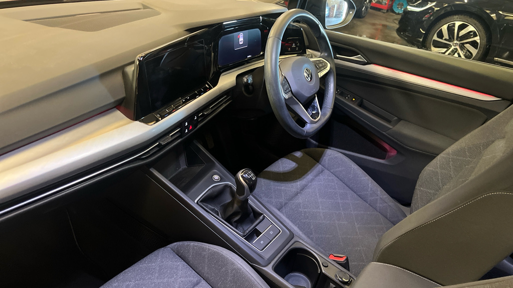 Volkswagen Golf Golf 1.5 Tsi Life GV71HZC Black #2