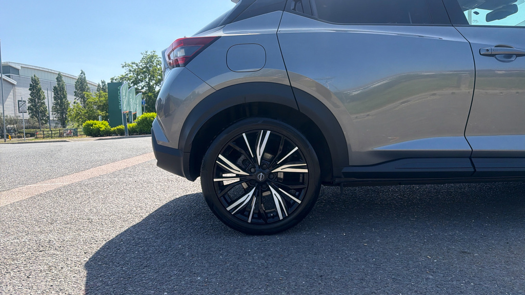 Nissan Juke Juke 1.0 Dig-t 114 Tekna Dct BD23FNR Grey #4