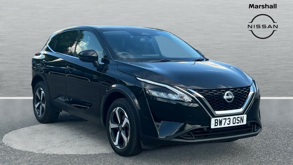 Nissan Qashqai Qashqai 1.3 Dig-t Mh 158 N-connecta Xtronic Black