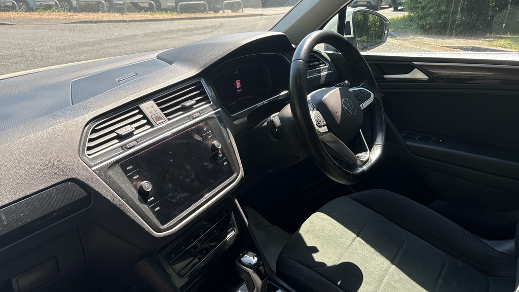 Volkswagen Tiguan Tiguan 1.5 Tsi 150 Elegance Dsg LG21XSX White #2
