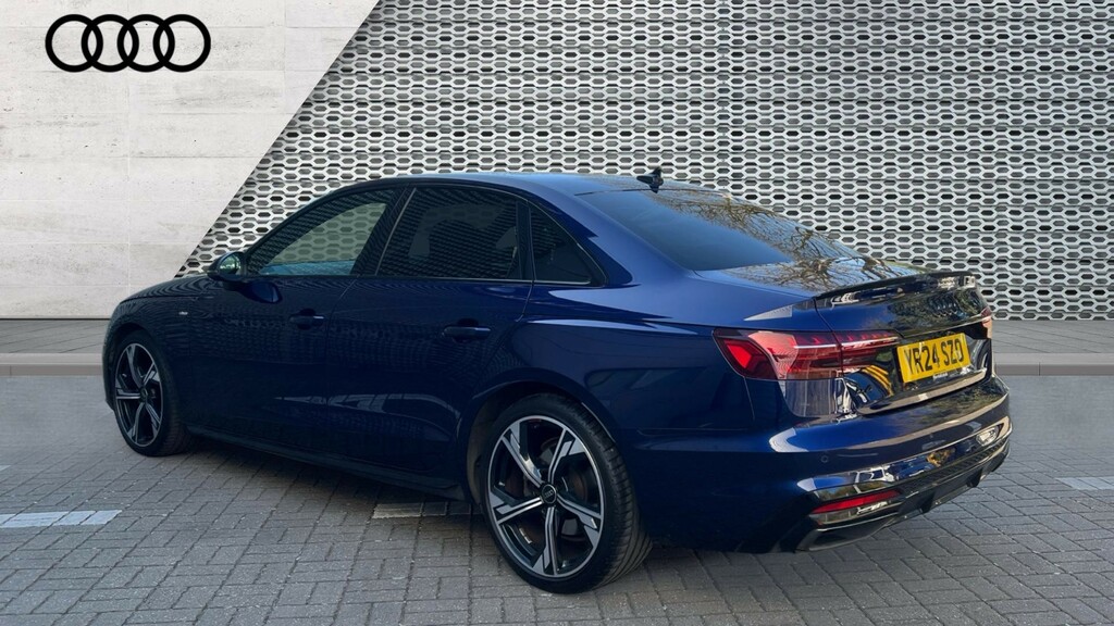 Audi A4 A4 35 Tfsi Black Edition S Tronic YR24SZO Blue #3
