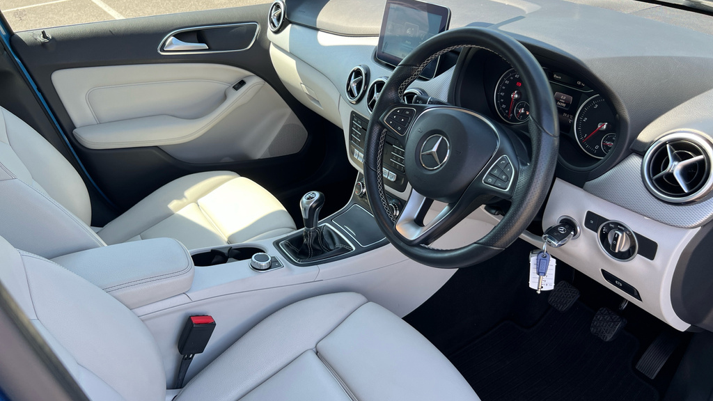Mercedes-Benz B Class B Class B200d Sport Premium RX17SSO Blue #3