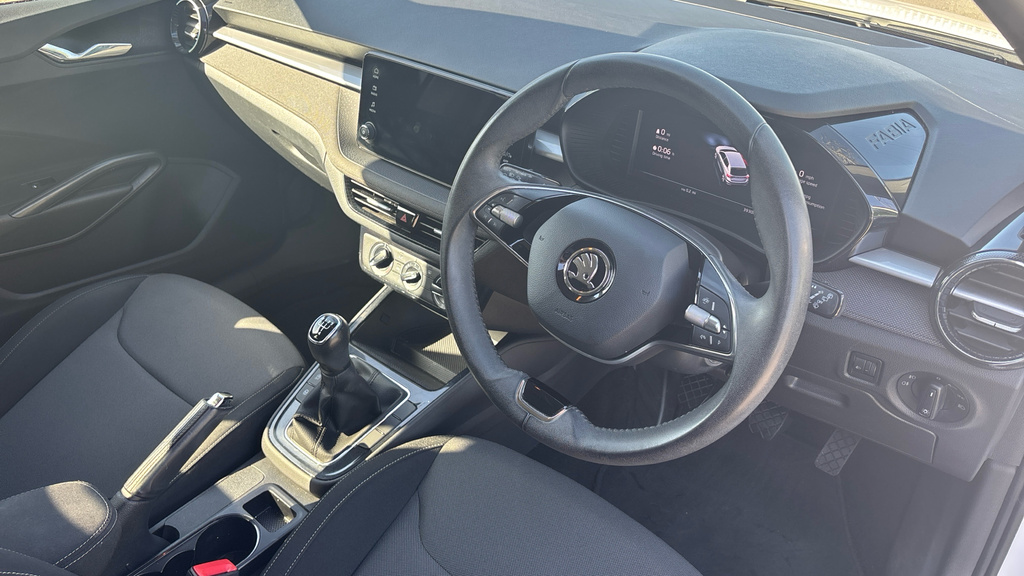 Skoda Fabia Fabia 1.0 Tsi Colour Edition GK24RXL Black #6