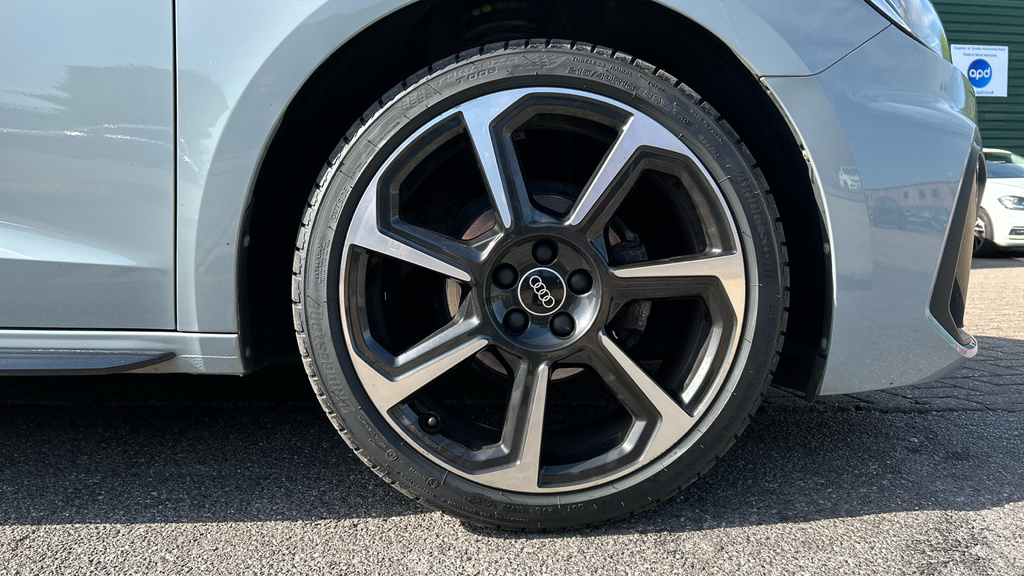 Audi A1 A1 25 Tfsi Black Edition S Tronic LA21EOB Grey #5