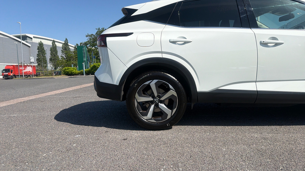 Nissan Qashqai Qashqai 1.5 E-power N-connecta BG24OYX White #4