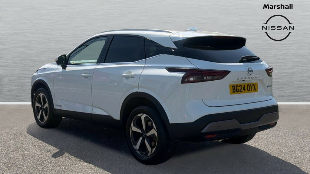 Nissan Qashqai Qashqai 1.5 E-power N-connecta BG24OYX White #2