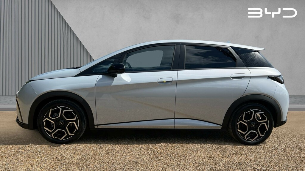 Byd Dolphin Dolphin 150Kw Design 60.4Kwh Hatchback White #6